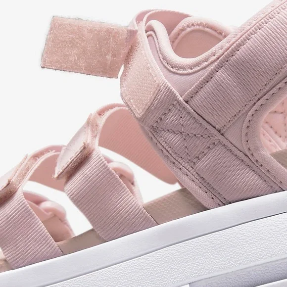 New In Box Womens Nike Icon Classic Lifted Slides Sandals Multiple Sizes - Picture 6 of 6